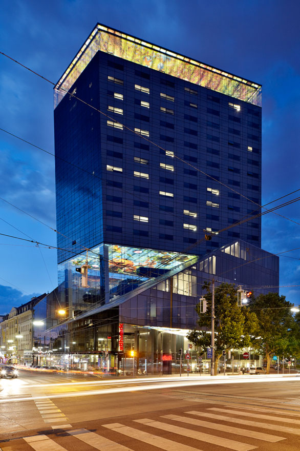 Design Tower Uniqa G. Menzl